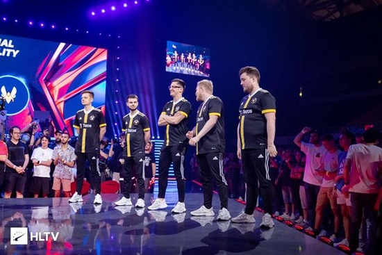 国产MOBA游戏十年的热爱与坚持